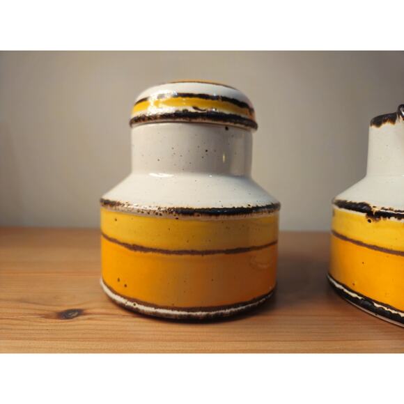 Stonehenge England Creamer & Canister Set – Yellow Band Mid Century 1970s - Picture 6 of 7
